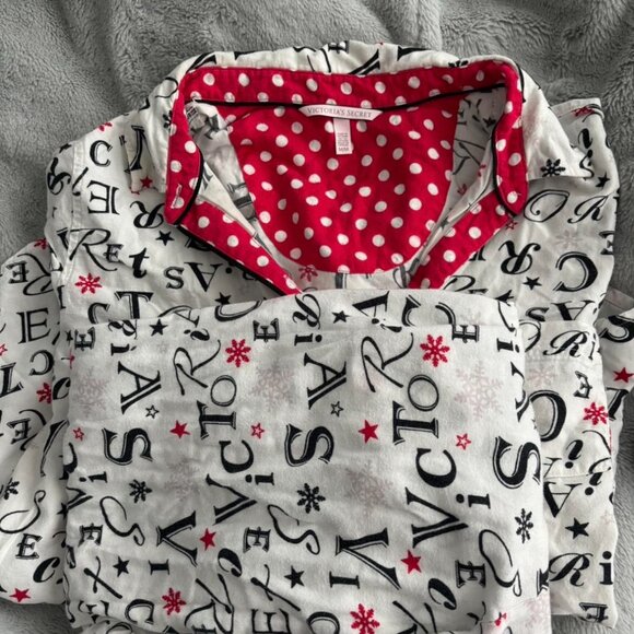 Victoria's Secret PJ Set - Picture 3 of 3